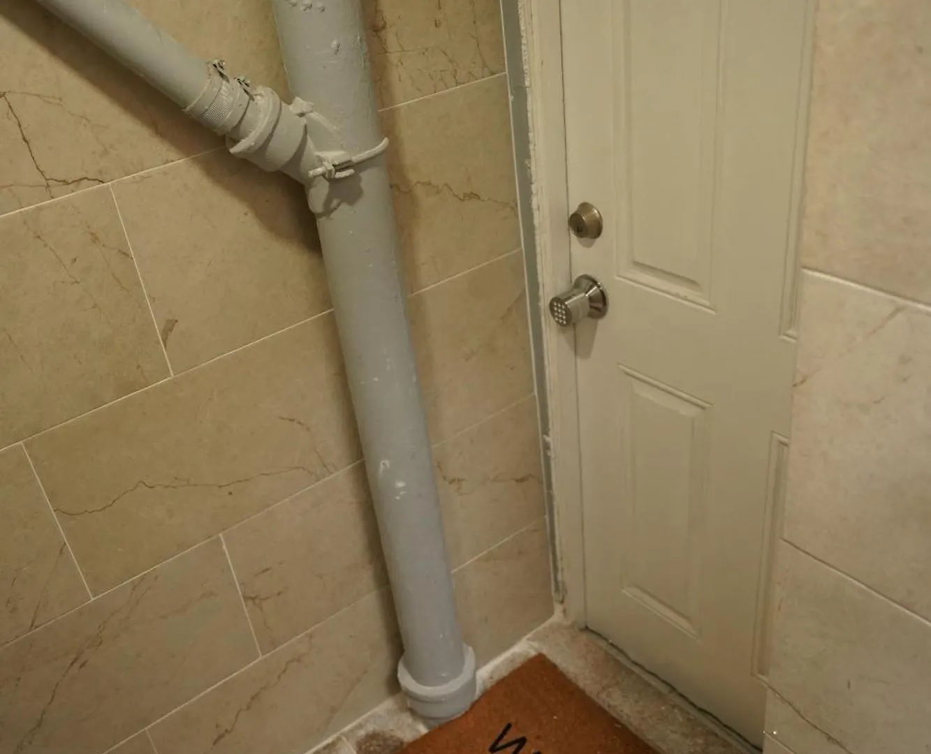 Cozy 2 Bedroom In A Lovely Forest Hills Neighborhood New York Apartment